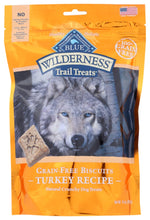 BLUE BUFFALO: Wilderness Trail Treats Dog Treat Turkey Biscuits, 10 oz